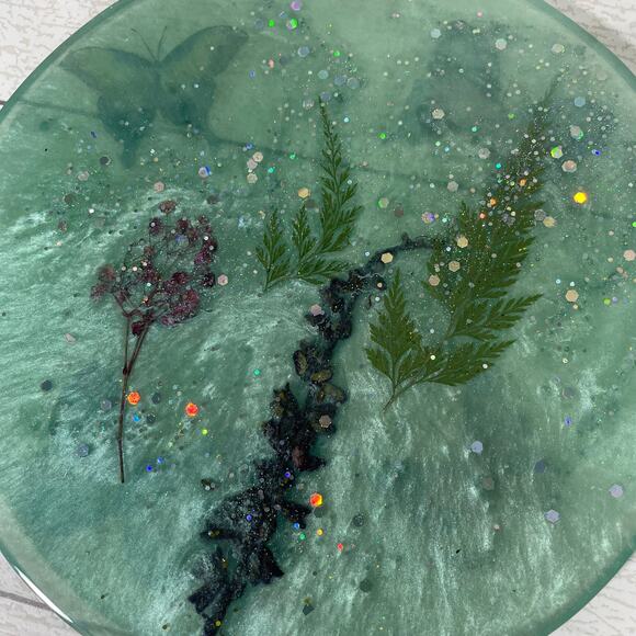 Light Green Butterfly and Floral Resin Cheeseboard Charcuterie Board - Picture 3 of 7